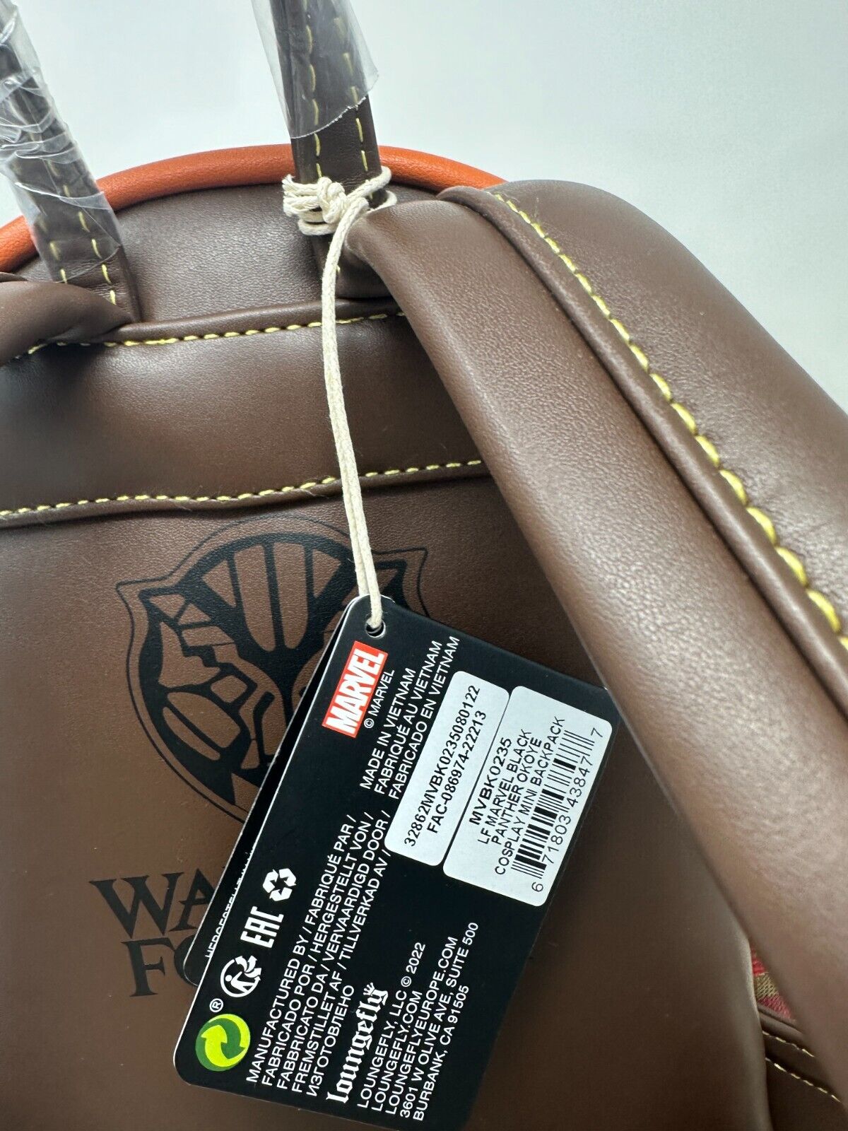 Mochila pequeña para cosplay de Marvel Black Panther Wakanda Forever Okoye, nueva edición Loungefly