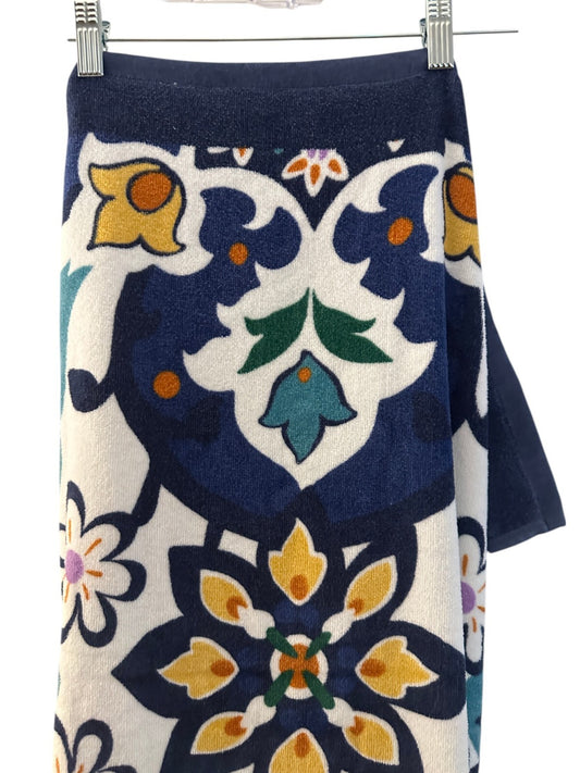 Vera Bradley Oversized Beach Towel Lisbon Medallion Cool