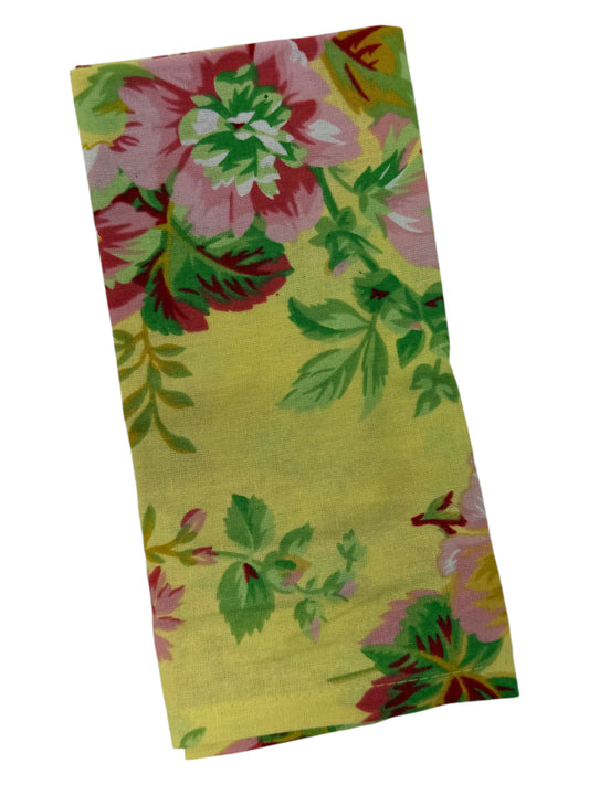 Set of twelve April Cornell yellow cotton napkins with pink red and green vintage floral design