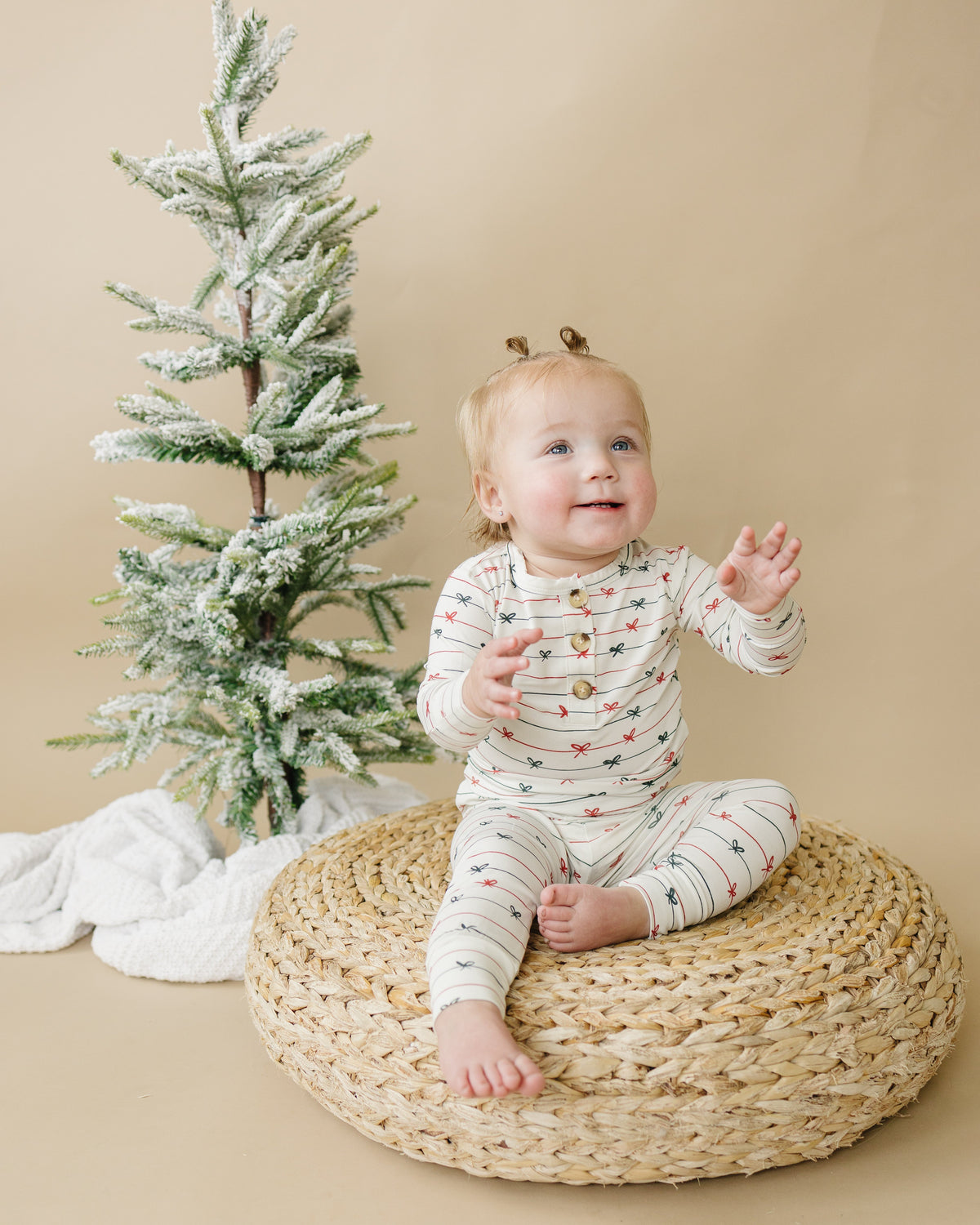 Tied with a Bow Christmas 2pc Bamboo Pajamas *2T Left