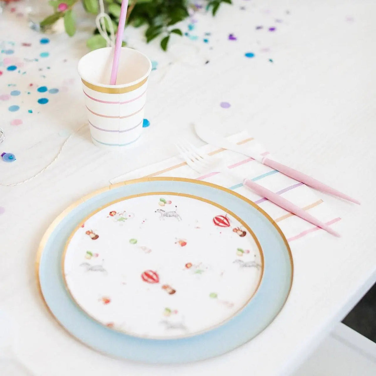 Carnival Dessert Paper Plates β 7-Inch, Gold Accents (8pcs)