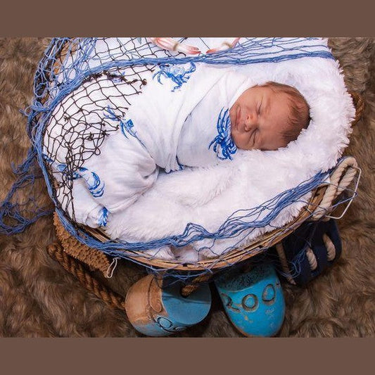 Blue Crab Newborn Gift Set: Muslin Swaddle & Bib | Organic Cotton