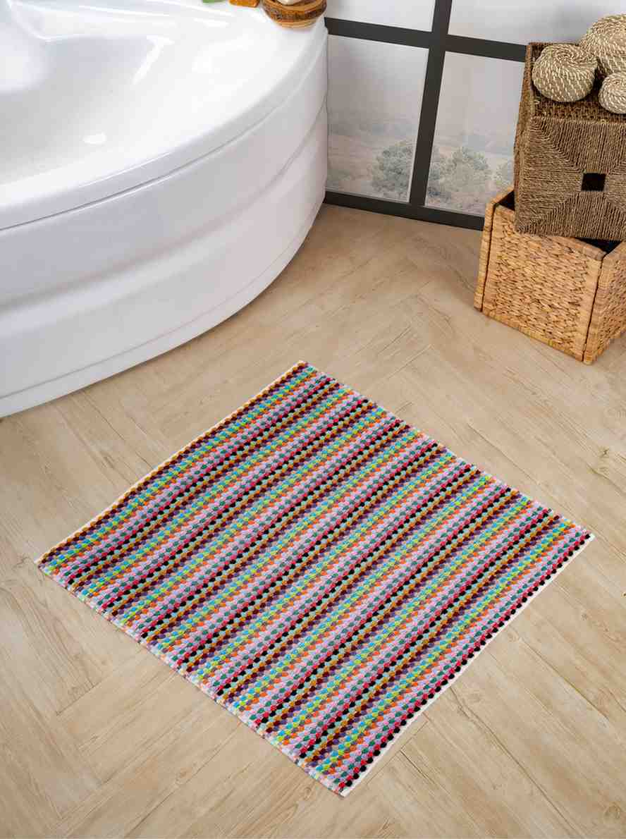 Pom Pom Bath Mat