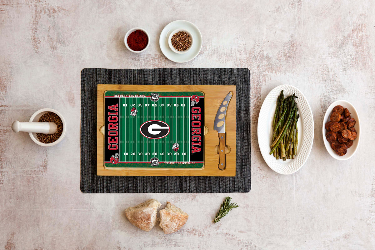 Georgia Bulldogs Football Field - Icon Glass Top Cutting Board & Knife Set