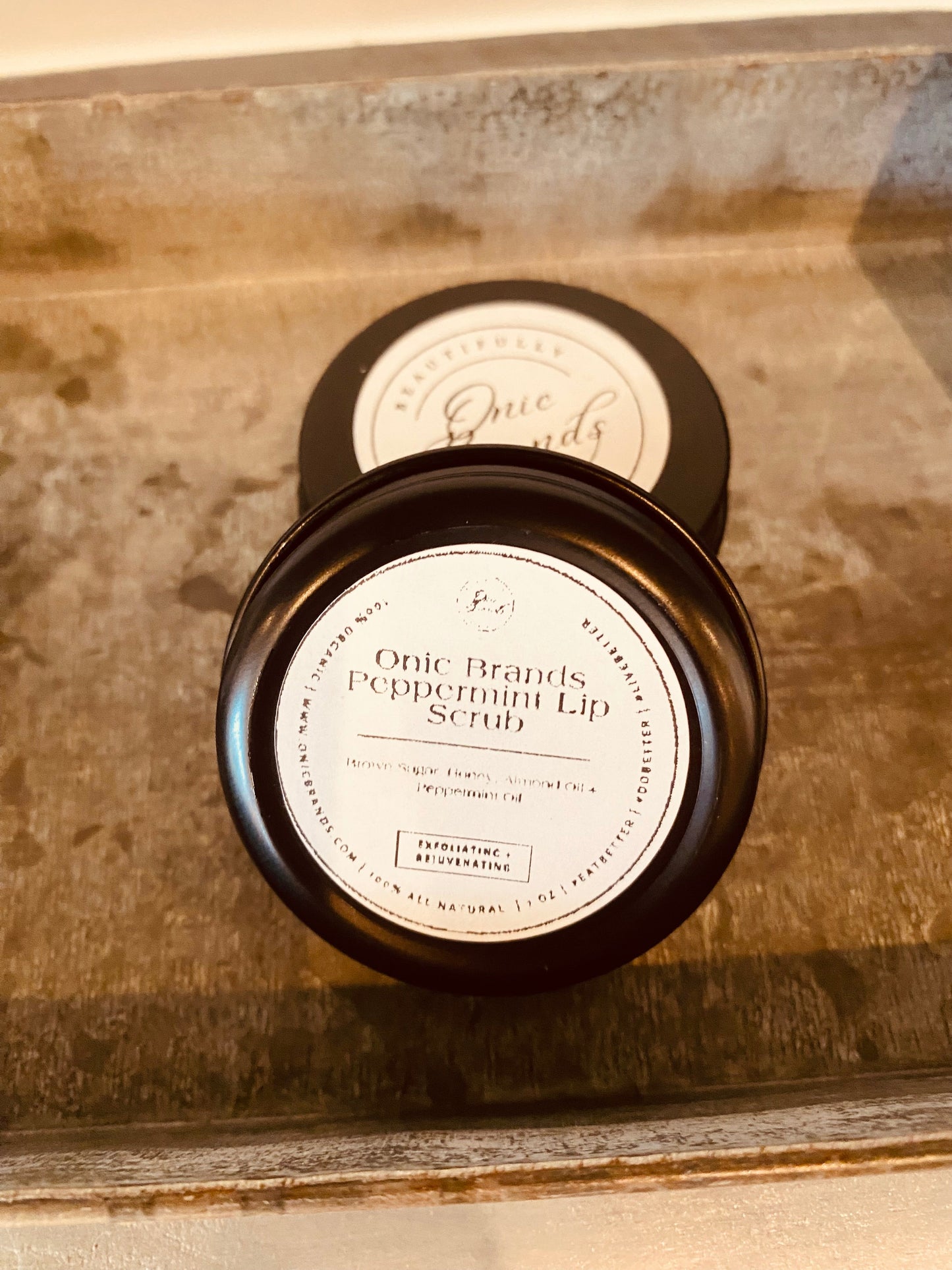 Onic Brands Lip Scrub