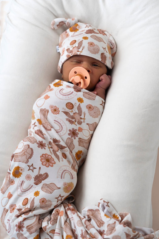 FLOWERS AND BOOTS DREAM SWADDLE & BEANIE