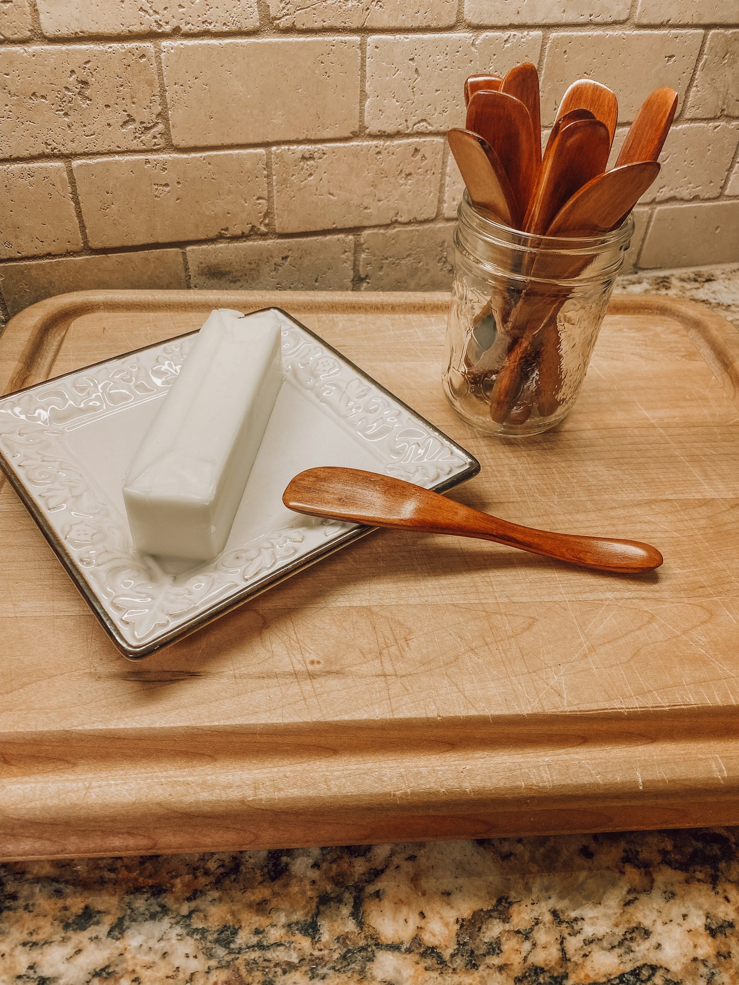 Onic Brands Wooden Butter Knife