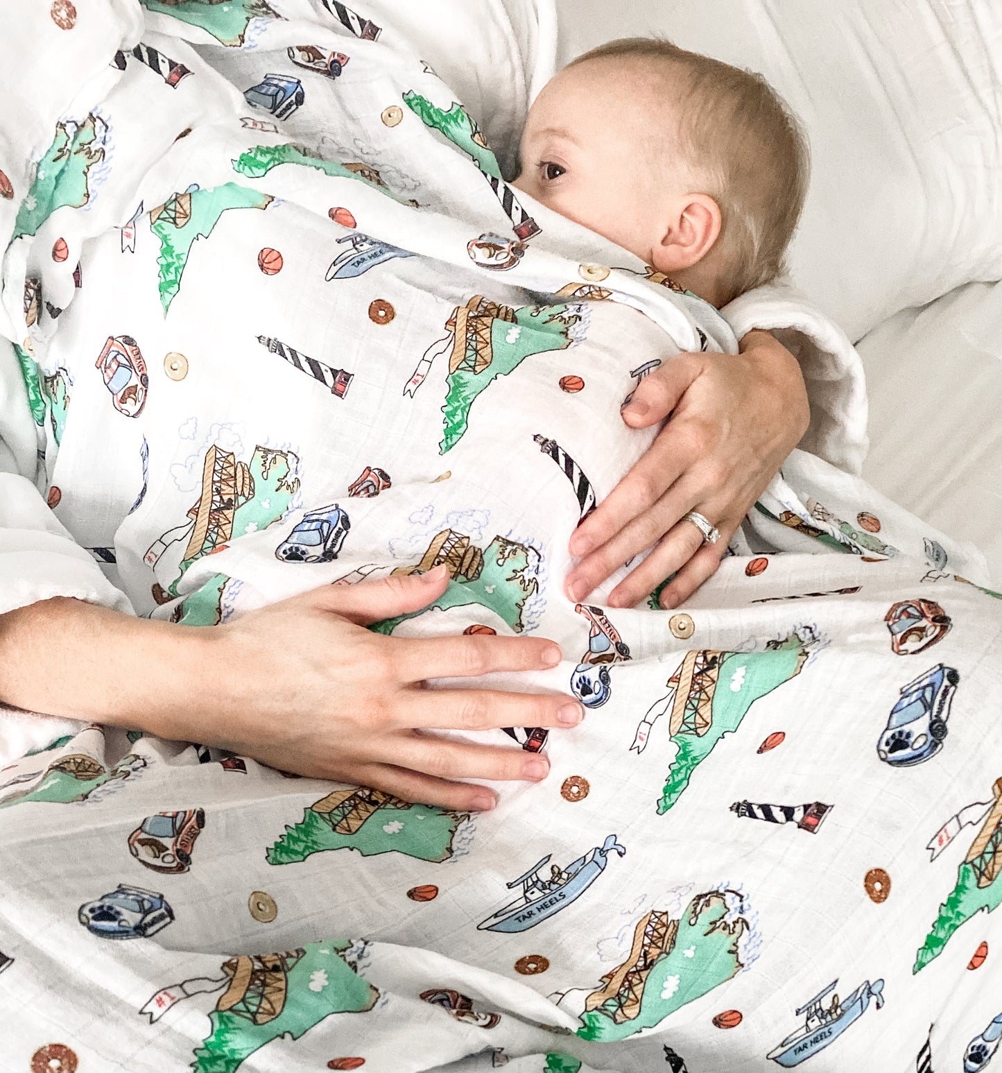 North Carolina Newborn Gift Set: Muslin Swaddle & Bib