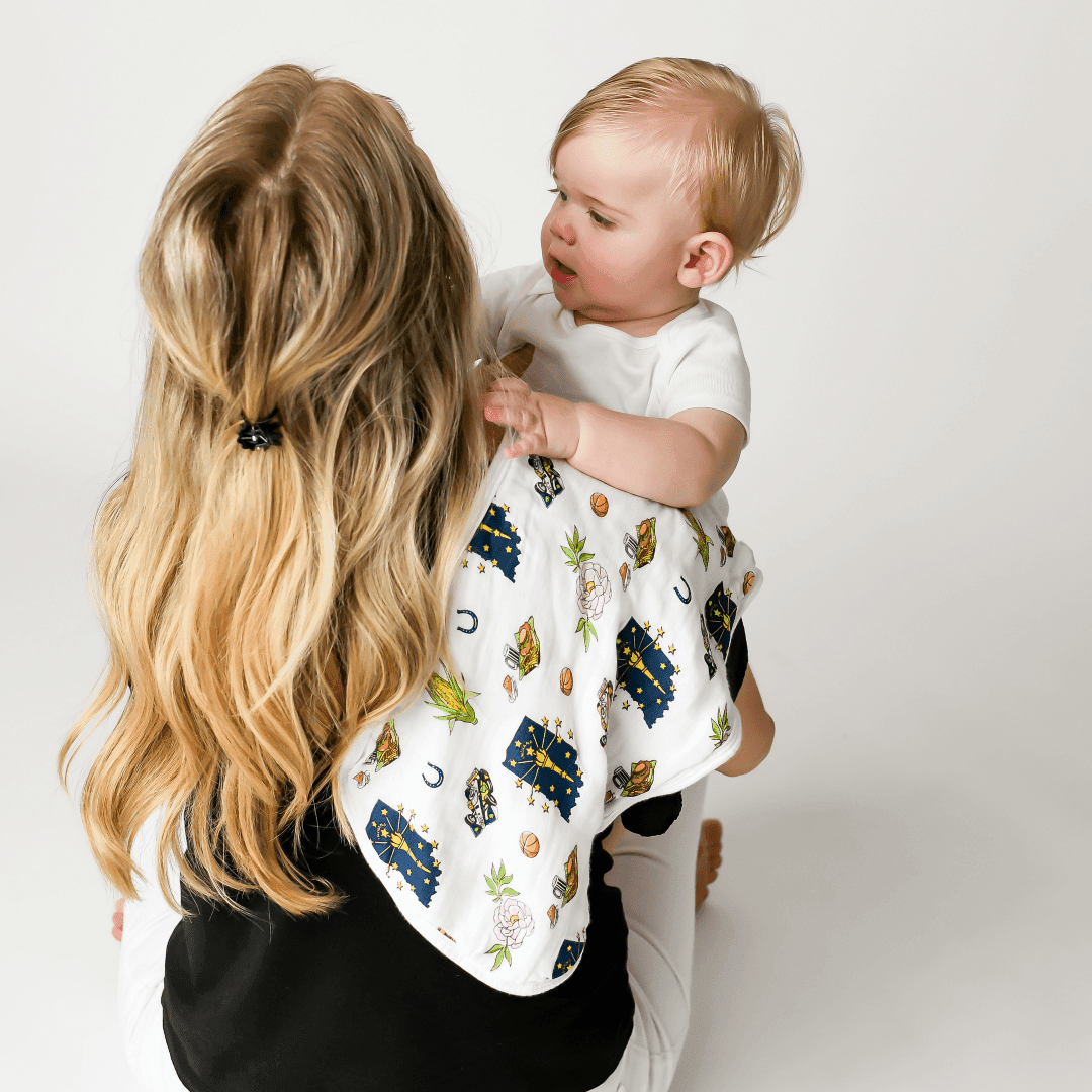 Indiana Newborn Gift Set: Muslin Swaddle & Bib | Organic Cotton