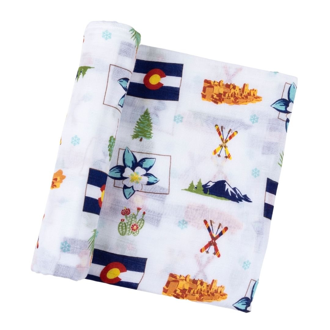 Colorado Baby Gift Set: Muslin Swaddle & Bib | Organic Cotton