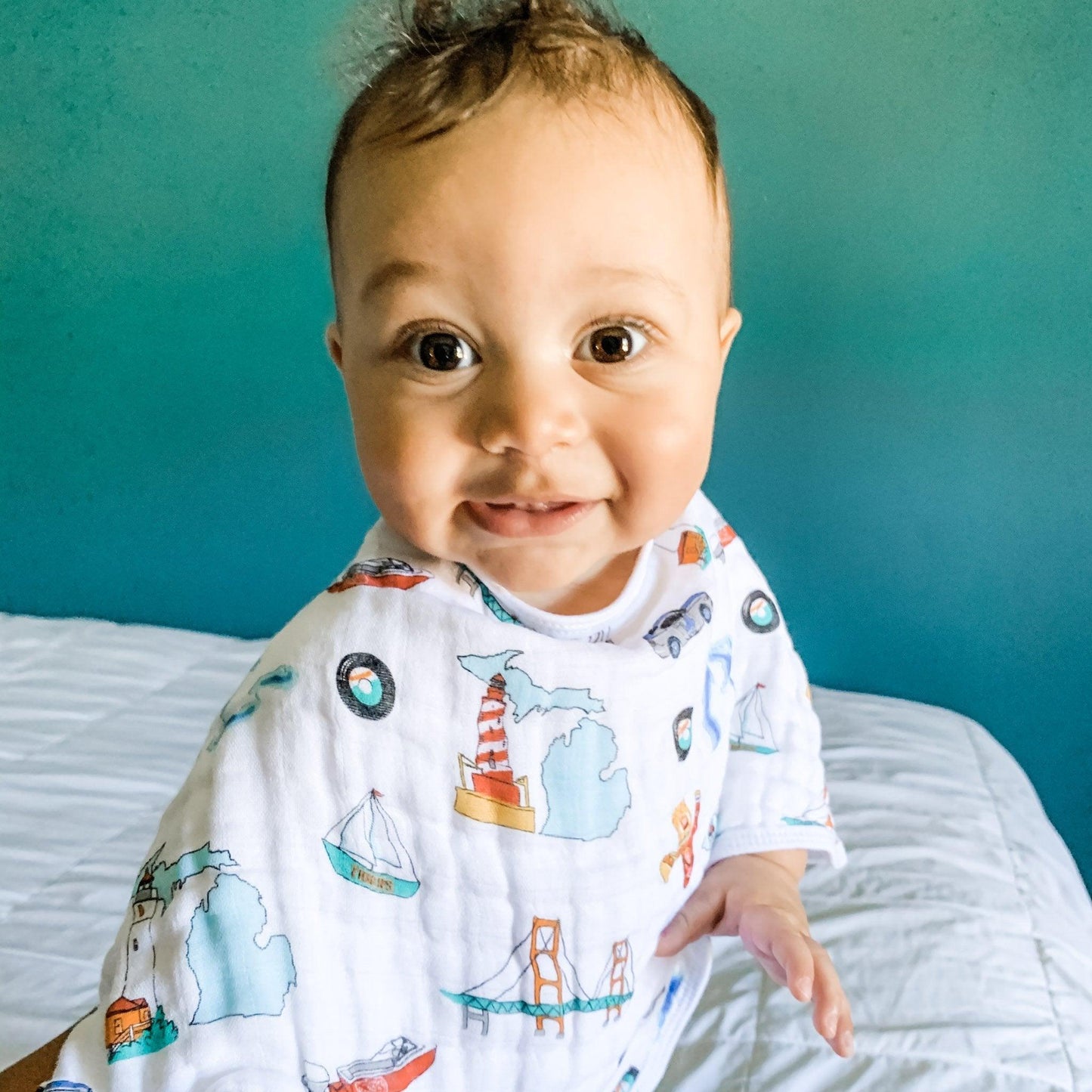 Michigan Newborn Gift Set: Muslin Swaddle & Bib | Organic Cotton