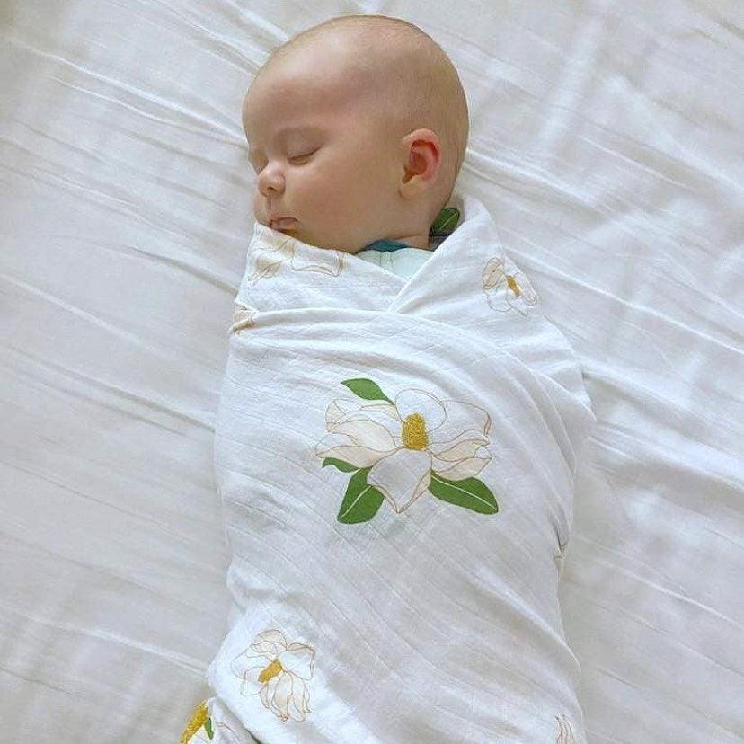 Southern Magnolia Newborn Gift Set: Muslin Swaddle & Bib