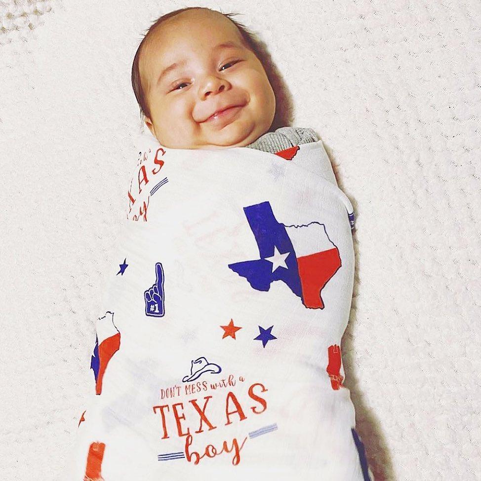 Texas Boy Gift Set: Muslin Swaddle & Bib | Organic Cotton