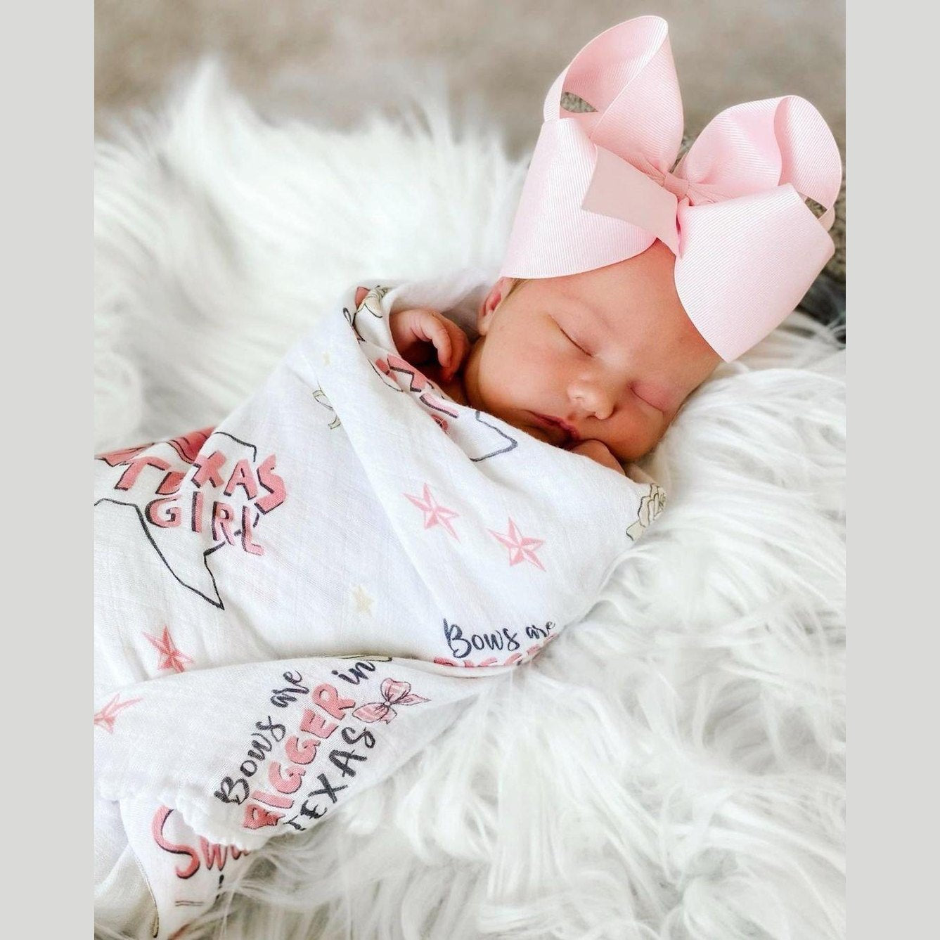 Texas Girl Gift Set: Muslin Swaddle & Bib | Organic Cotton
