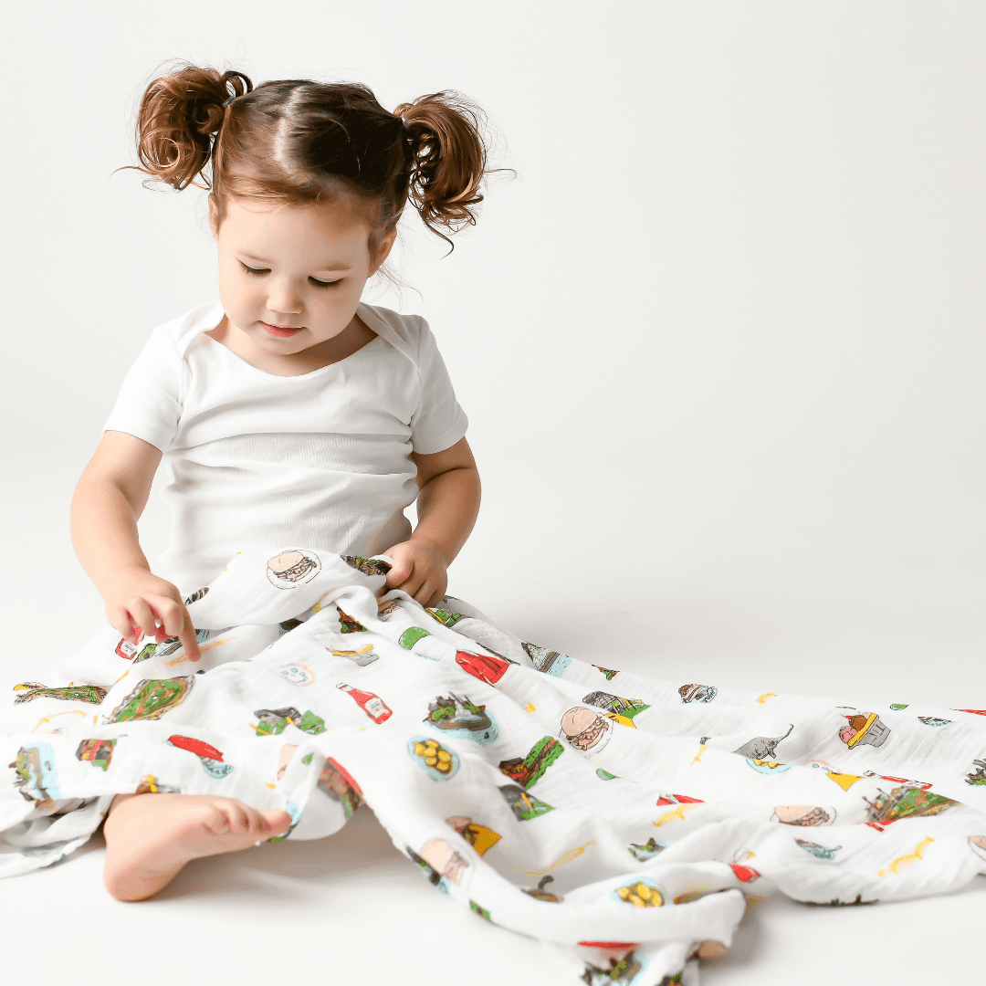 Pittsburgh Baby Gift Set: Muslin Swaddle & Bib | Organic Cotton