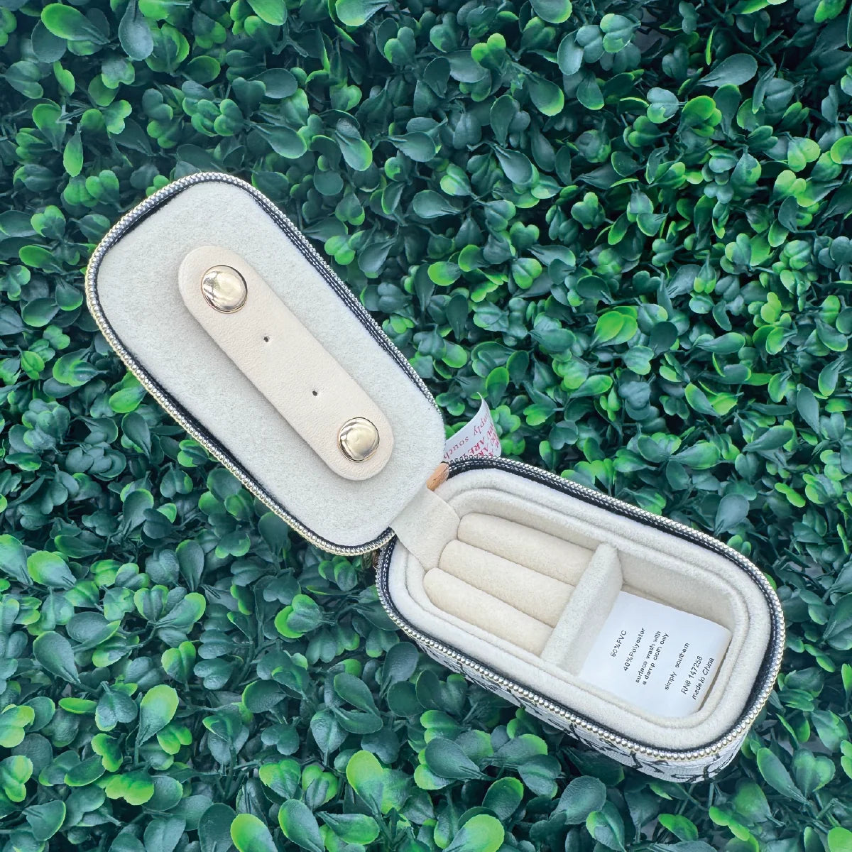 Simply Southern® Portable Jewelry Keychain: Shell